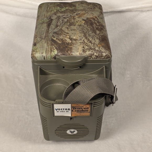 Vector VW222 Portable Travel Cooler & Warmer Mini Console Camo 12V Lighter Plug - Picture 2 of 13